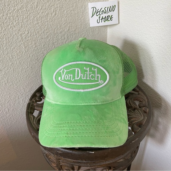 Von Dutch Velvet Trucker Hat - Picture 2 of 5
